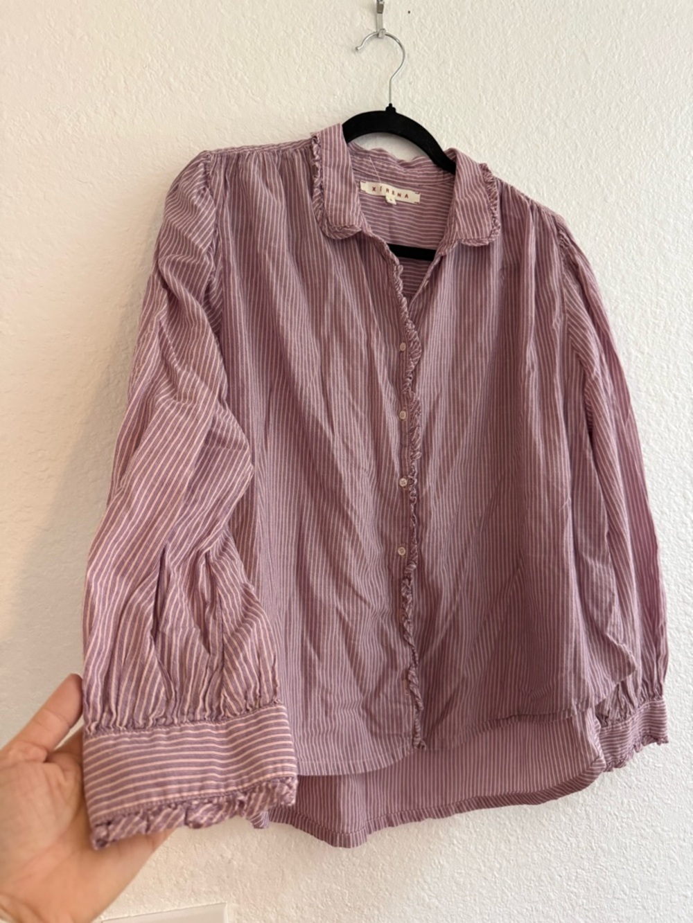 Xirena Hale Shirt in Beach Bum - Picture 5 of 5